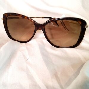 Longchamp | Accessories | Longchamp Womens Sunglasses Lo19s  display picture 2